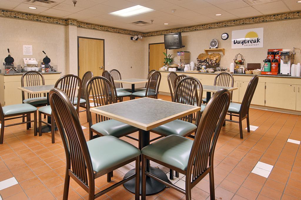 Days Inn & Suites By Wyndham Bridgeport - Clarksburg Nhà hàng bức ảnh