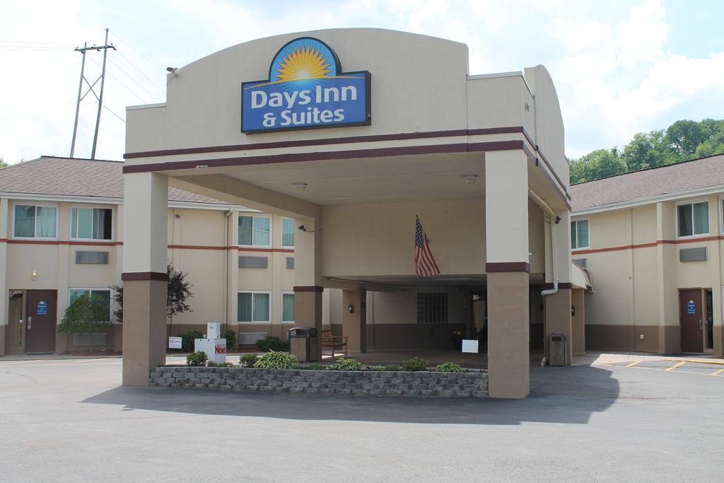 Days Inn & Suites By Wyndham Bridgeport - Clarksburg Ngoại thất bức ảnh