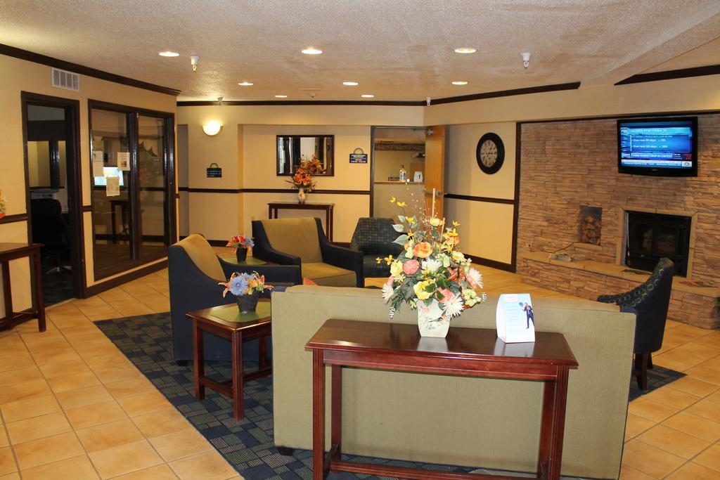 Days Inn & Suites By Wyndham Bridgeport - Clarksburg Ngoại thất bức ảnh