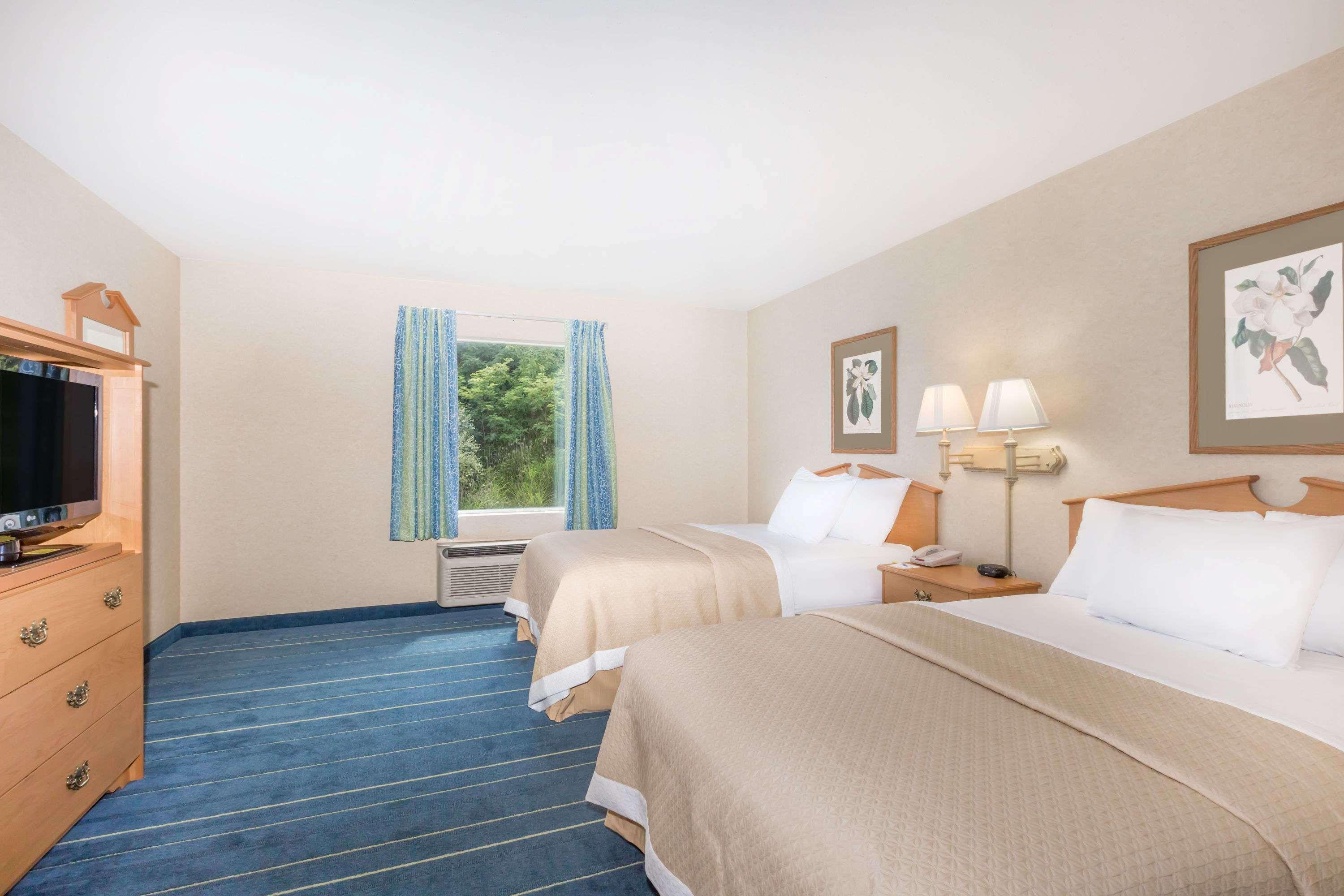 Days Inn & Suites By Wyndham Bridgeport - Clarksburg Ngoại thất bức ảnh
