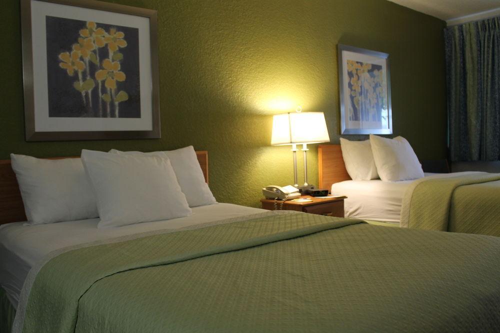 Days Inn & Suites By Wyndham Bridgeport - Clarksburg Ngoại thất bức ảnh