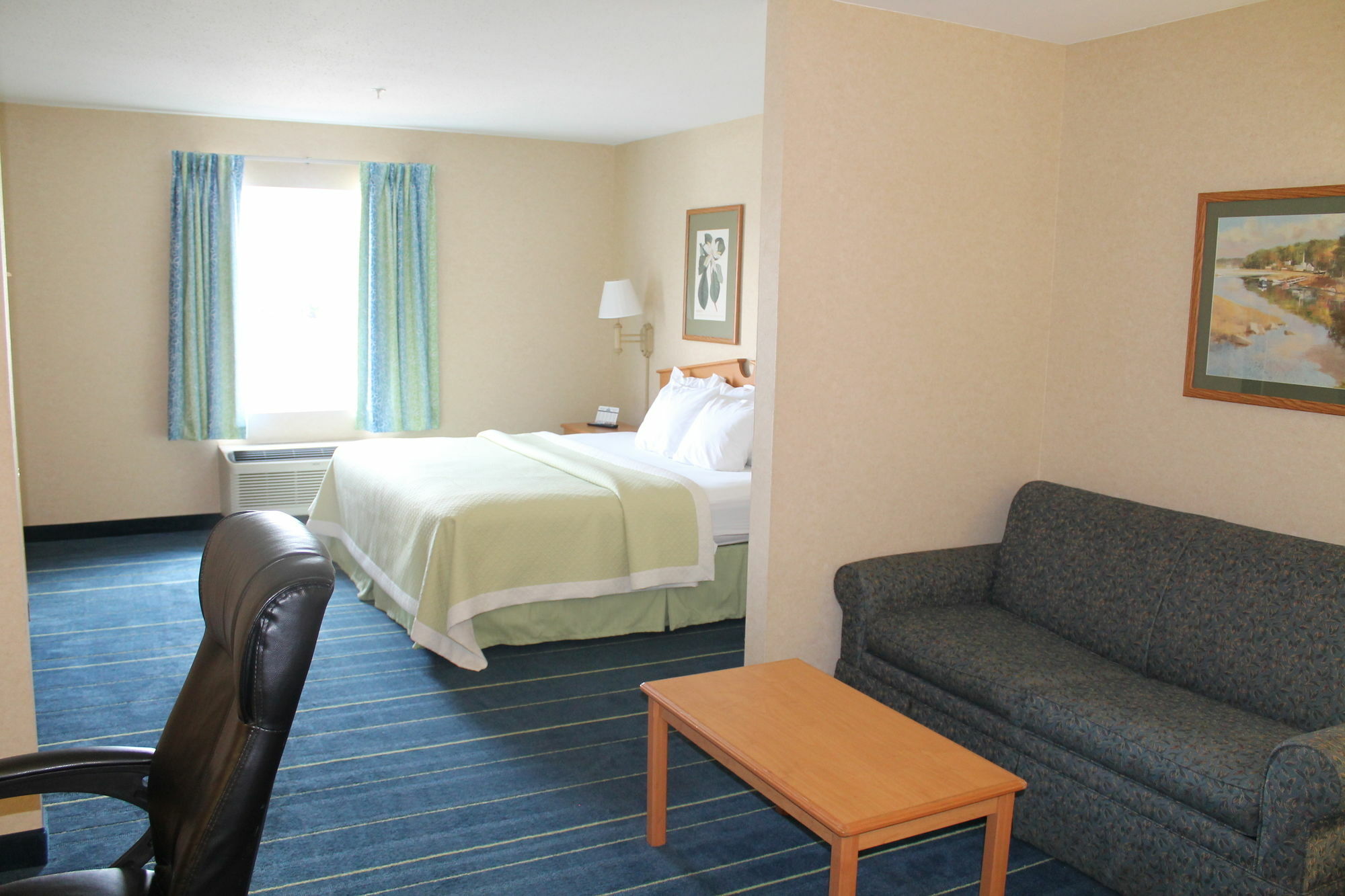 Days Inn & Suites By Wyndham Bridgeport - Clarksburg Ngoại thất bức ảnh